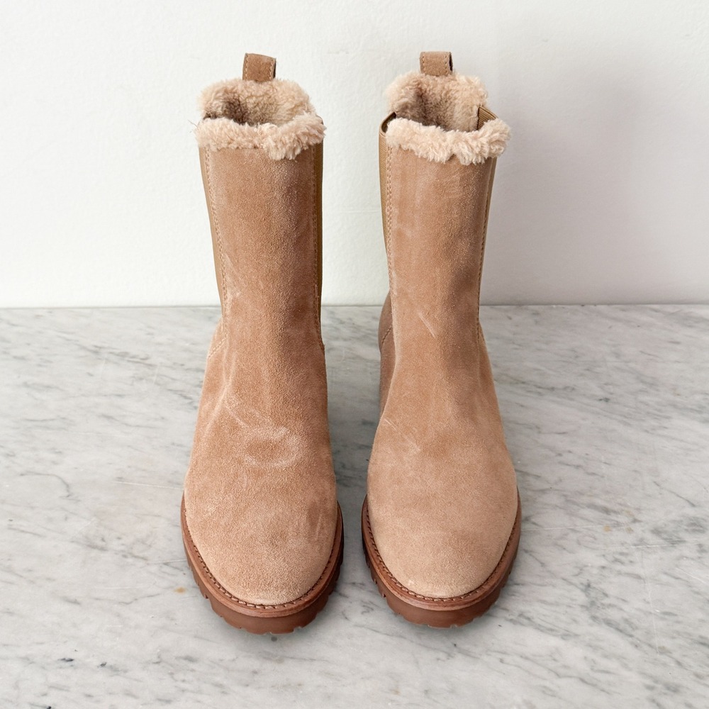 Talbots Suede Faux Fur Lined Chelsea Boots 8.5M Tan Lug Sole Ankle Booties - Picture 3 of 6